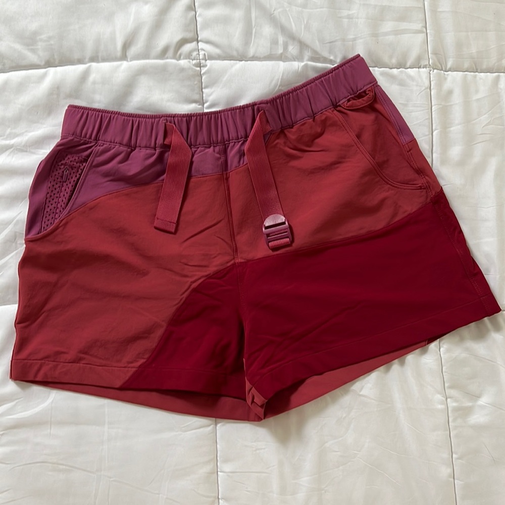 Outdoor Voices RecTrek Colorblock 3" Short in Capitol Reef